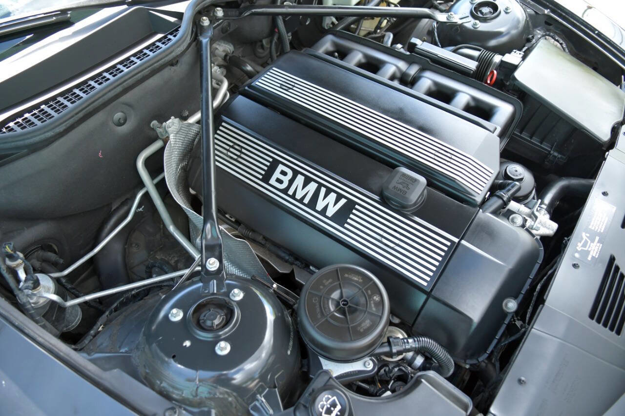 Used 2003 BMW Z4 2.5i image 22