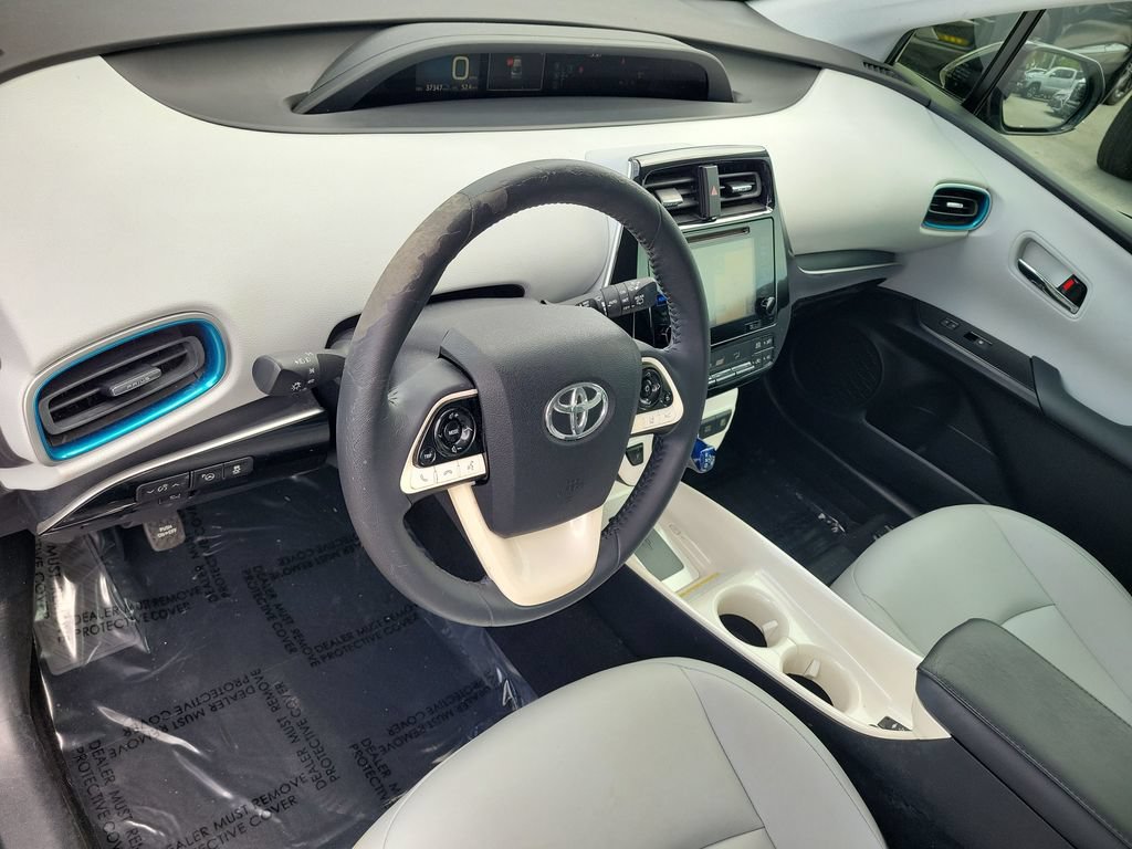 Used 2017 Toyota Prius Four FWD image 7