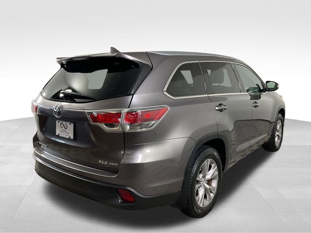 Used 2014 Toyota Highlander XLE image 9