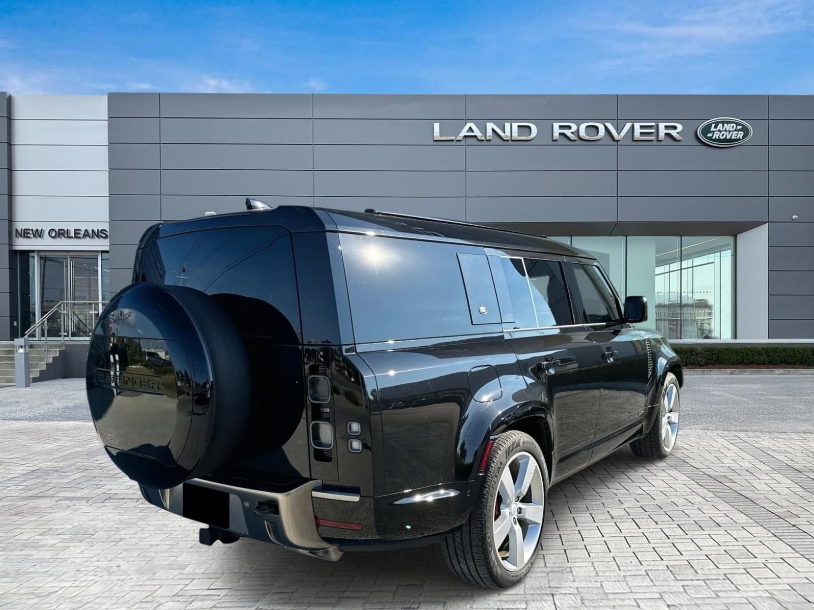 New 2024 Land Rover Defender 130 X image 3
