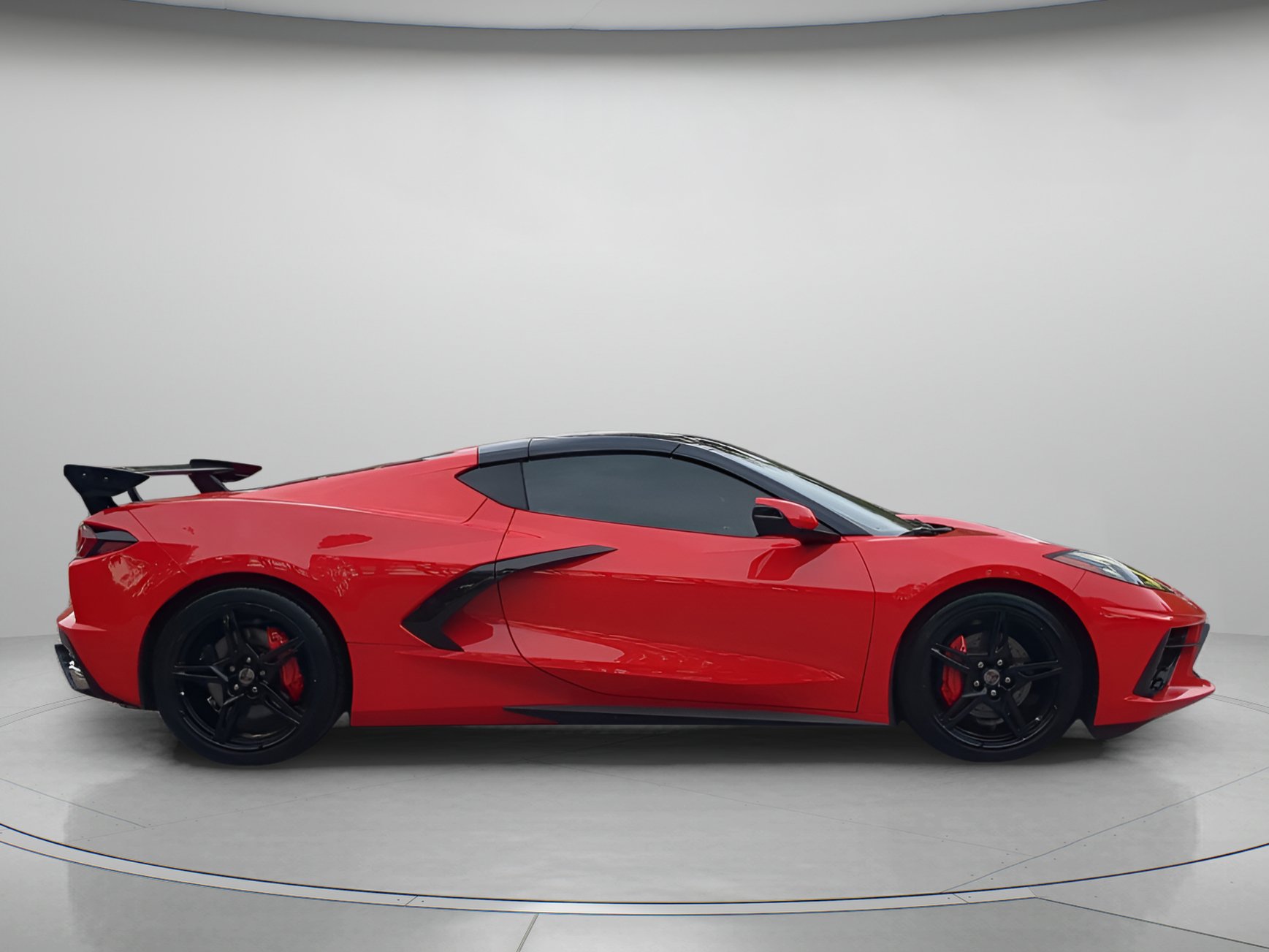 Used 2021 Chevrolet Corvette Stingray Coupe w/ 1LT RWD image 39