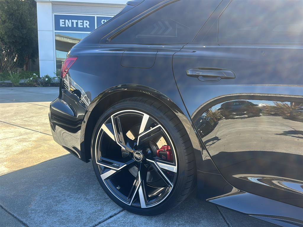 Certified 2023 Audi RS 6 w/ Carbon Optic Package AWD/4WD image 10