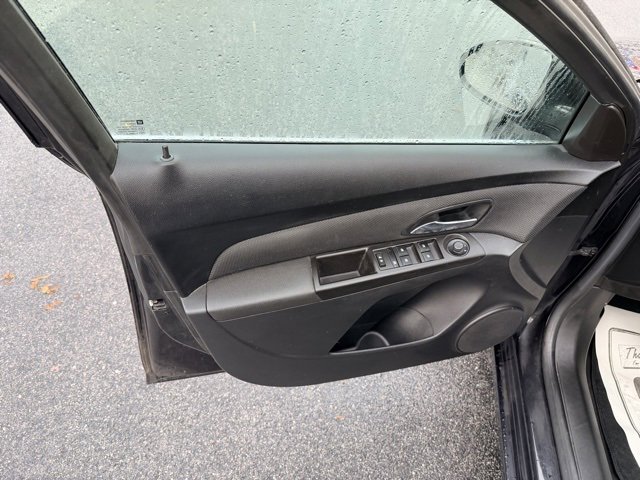 Used 2015 Chevrolet Cruze LT image 14