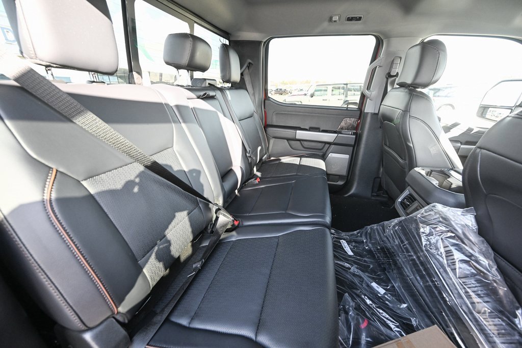 New 2025 Ford F250 Lariat w/ Lariat Ultimate Package image 24
