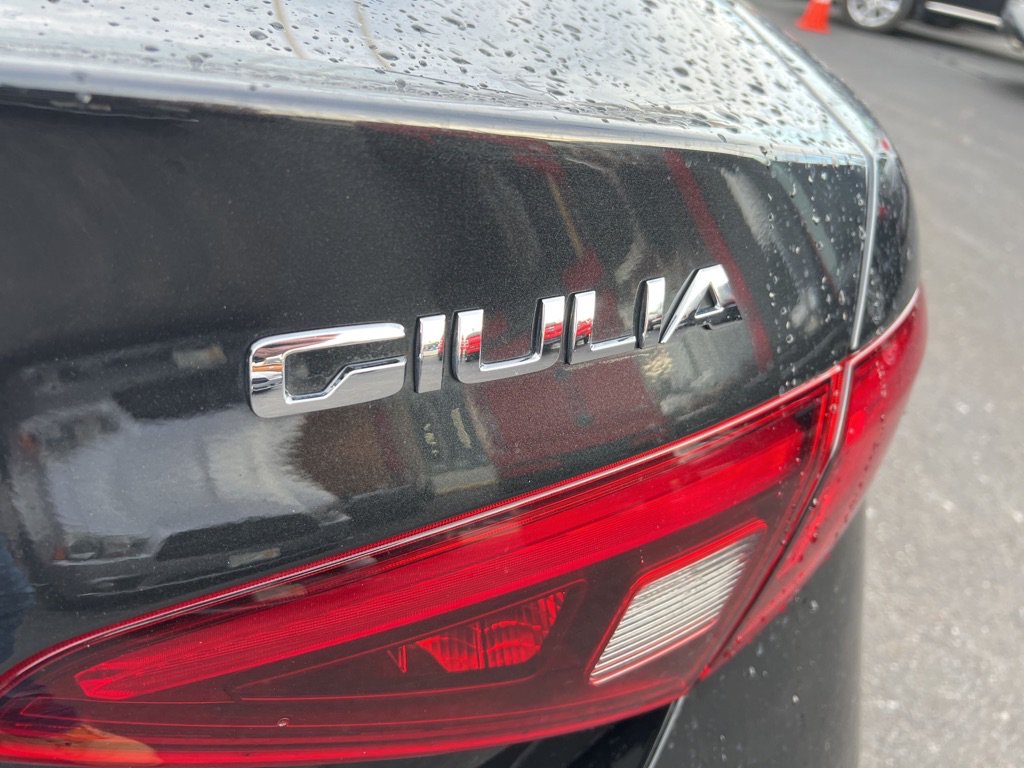 Used 2018 Alfa Romeo Giulia Ti w/ TI Leather Package AWD/4WD image 32