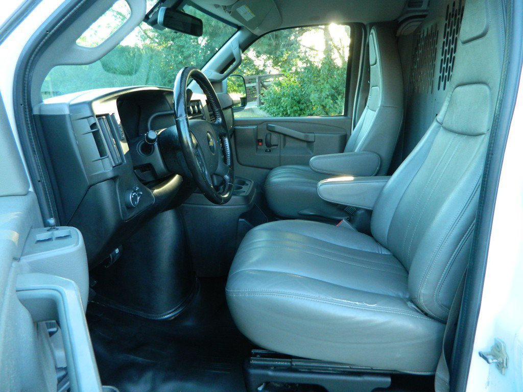 Used 2020 Chevrolet Express 2500 w/ Safety Package RWD image 17