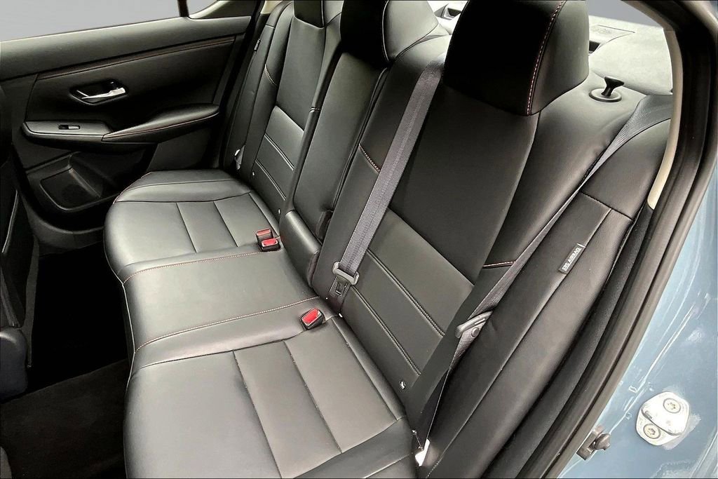 Used 2024 Nissan Sentra SR w/ SR Premium Package FWD image 25