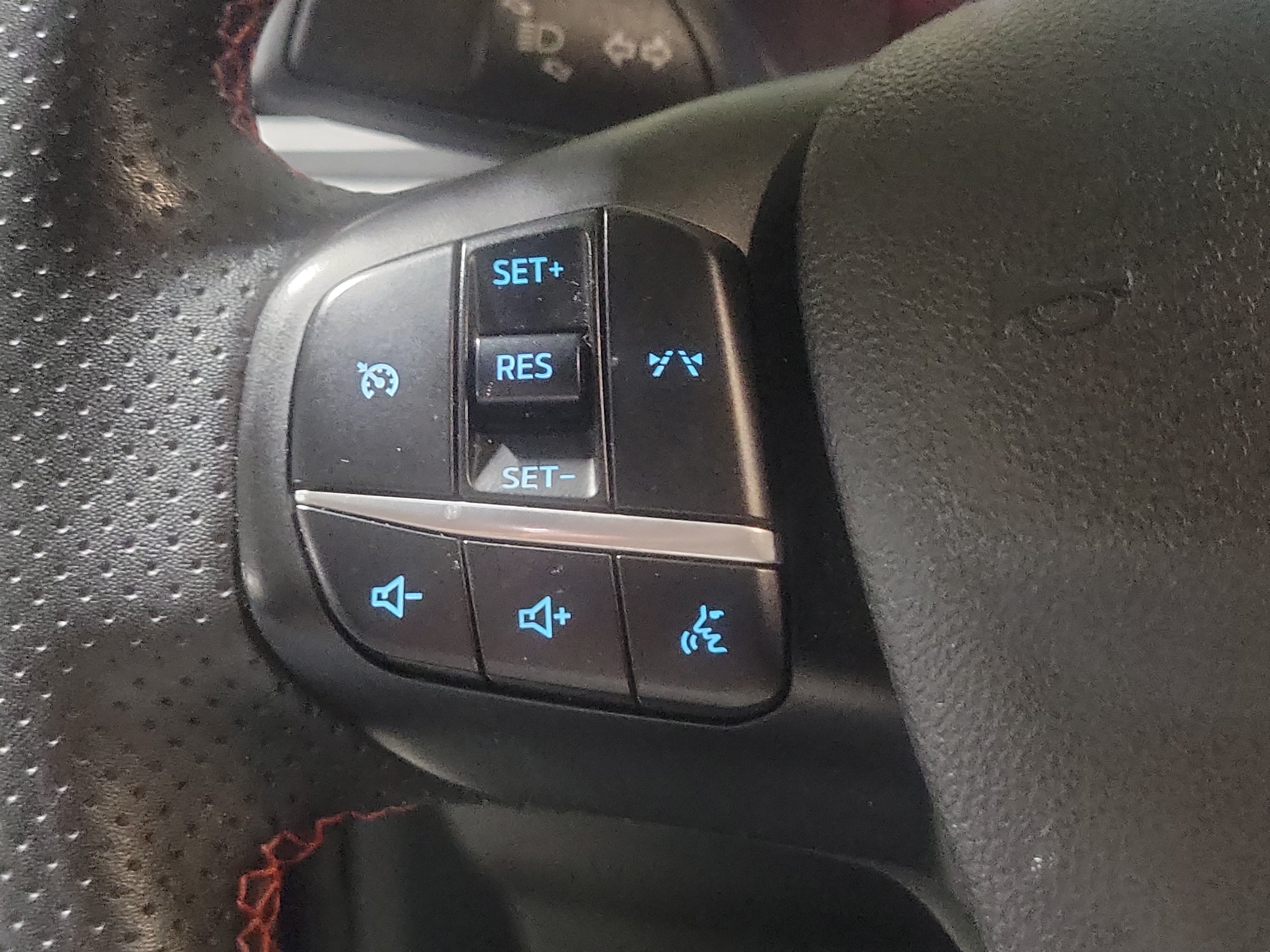 Used 2023 Ford Escape ST-Line FWD image 23