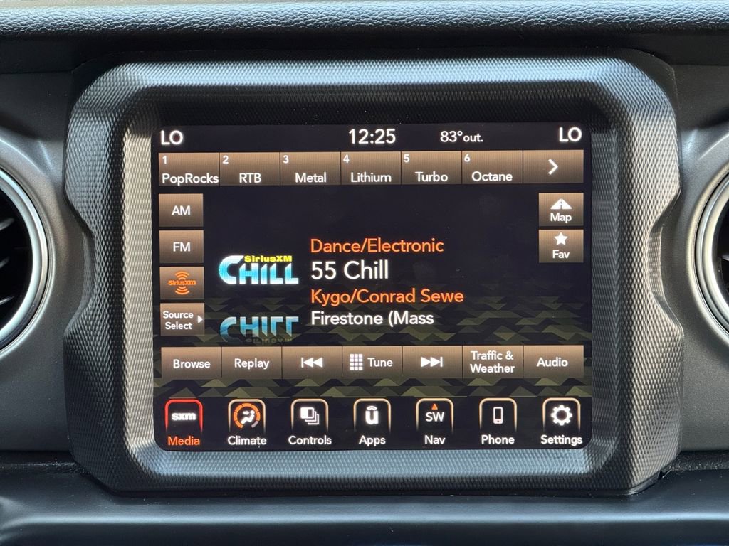 Used 2021 Jeep Wrangler Unlimited Rubicon 4xe image 21