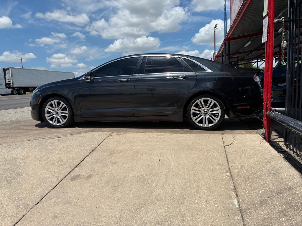 Used 2015 Lincoln MKZ w/ Equipment Group 102A Reserve FWD image 11