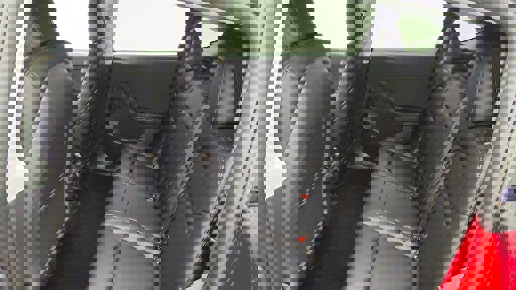 Used 2022 Tesla Model Y Long Range image 25