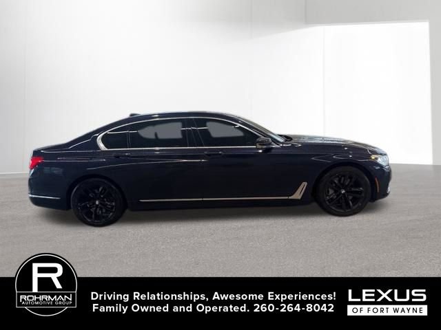 Used 2017 BMW 750i xDrive image 5