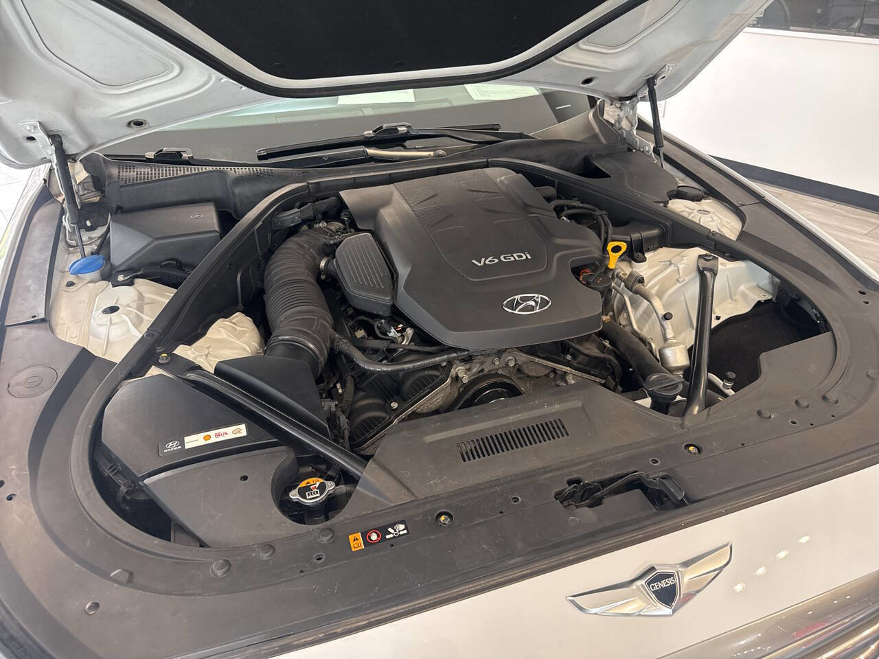 Used 2015 Hyundai Genesis 3.8 AWD/4WD image 40