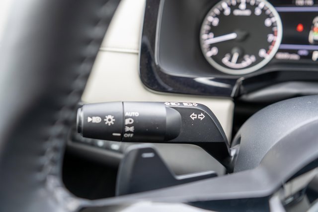 Certified 2025 Nissan Pathfinder SL image 28