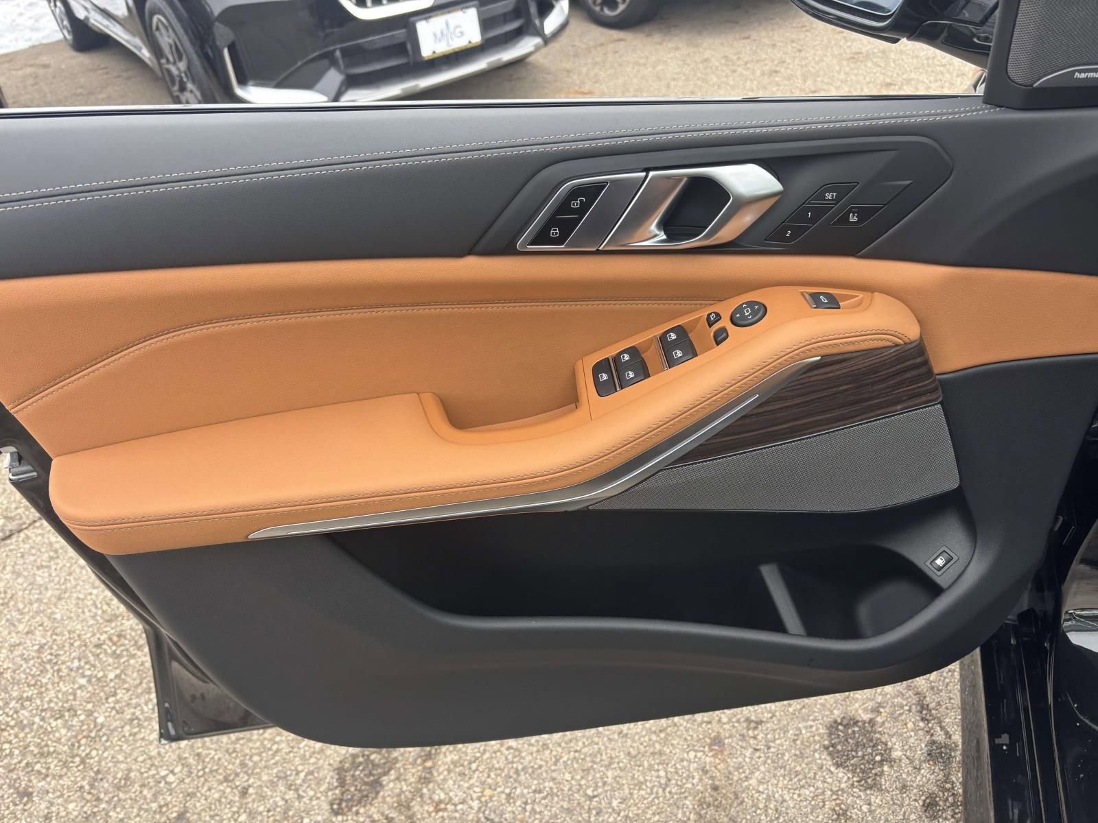 New 2026 BMW X5 xDrive50e w/ M Sport Package image 11