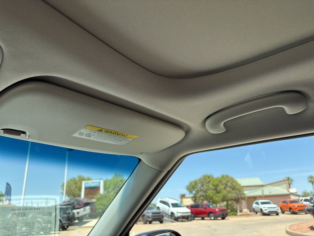 Used 2018 Kia Soul ! w/ Tech Package FWD image 32