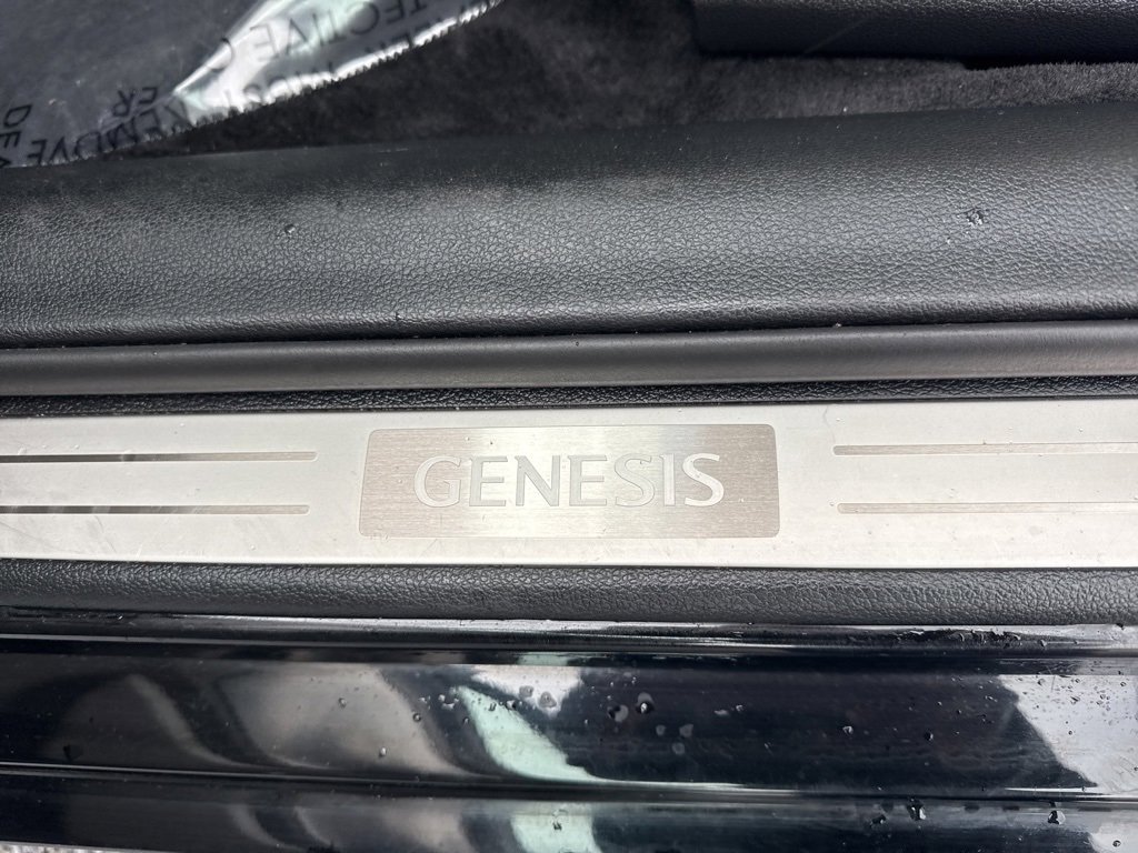 Used 2017 Genesis G90 3.3T Premium image 19