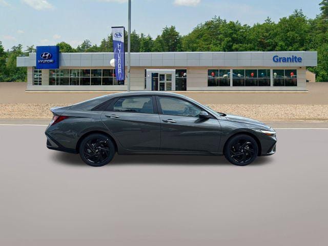 New 2026 Hyundai Elantra Sport FWD image 4