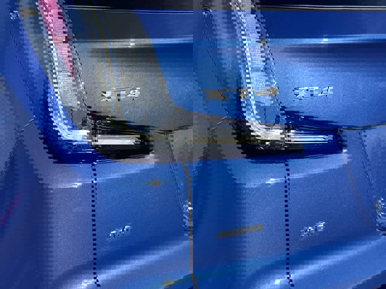 Certified 2023 Cadillac XT4 Sport w/ Cold Weather Package image 40