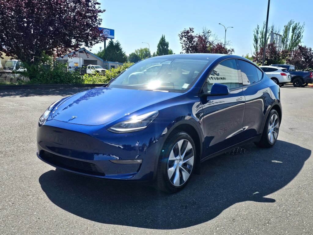 Used 2021 Tesla Model Y Long Range AWD/4WD image 3