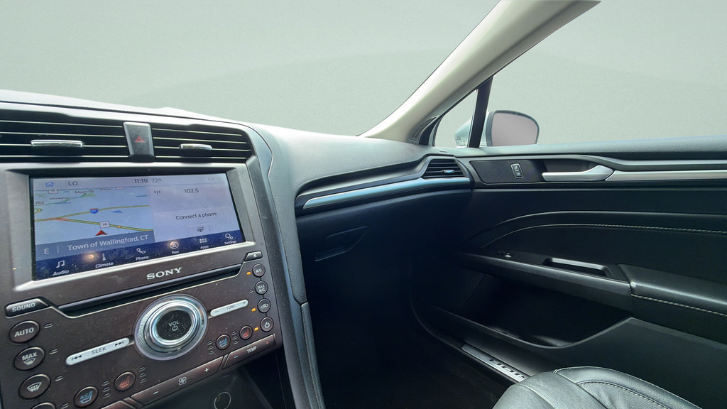 Used 2020 Ford Fusion Energi Titanium FWD image 14