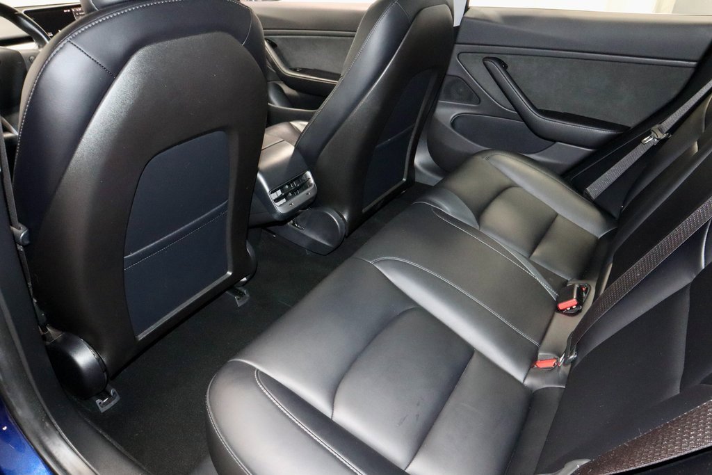 Used 2018 Tesla Model 3 Long Range image 23