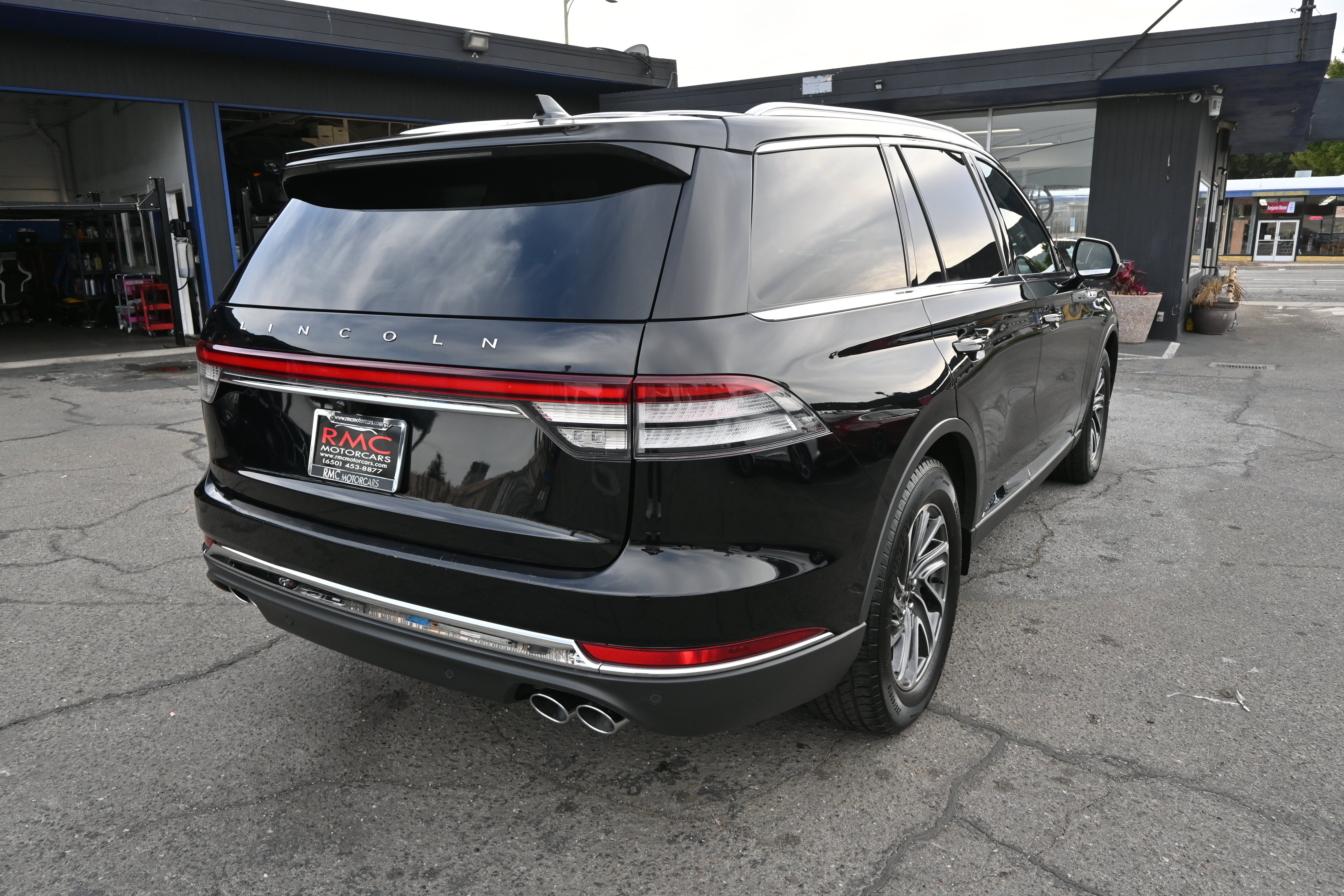 Used 2022 Lincoln Aviator 2WD image 11