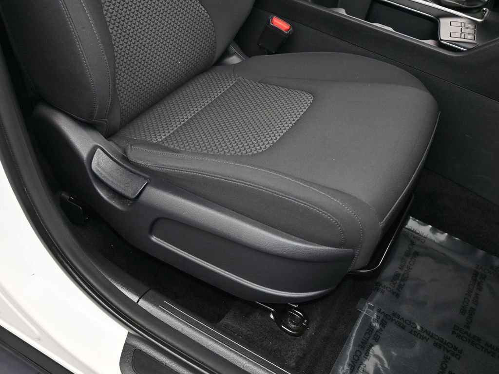 Used 2023 Kia Sportage LX image 41