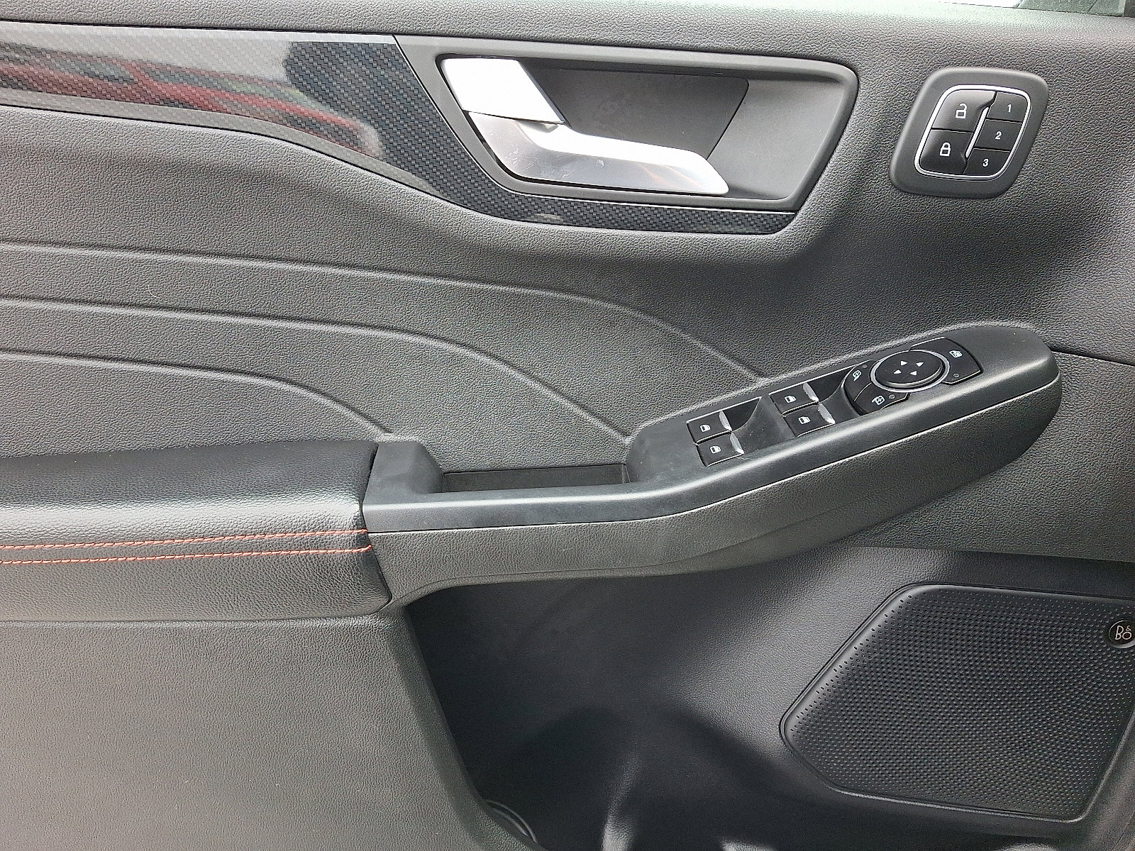 Certified 2023 Ford Escape ST-Line Elite w/ Premium Technology Package image 12