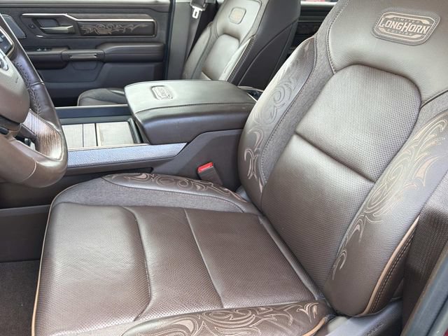 Used 2025 RAM 1500 Limited AWD/4WD image 21