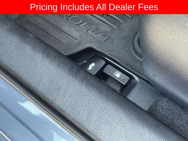 Used 2026 Toyota Corolla SE FWD image 23