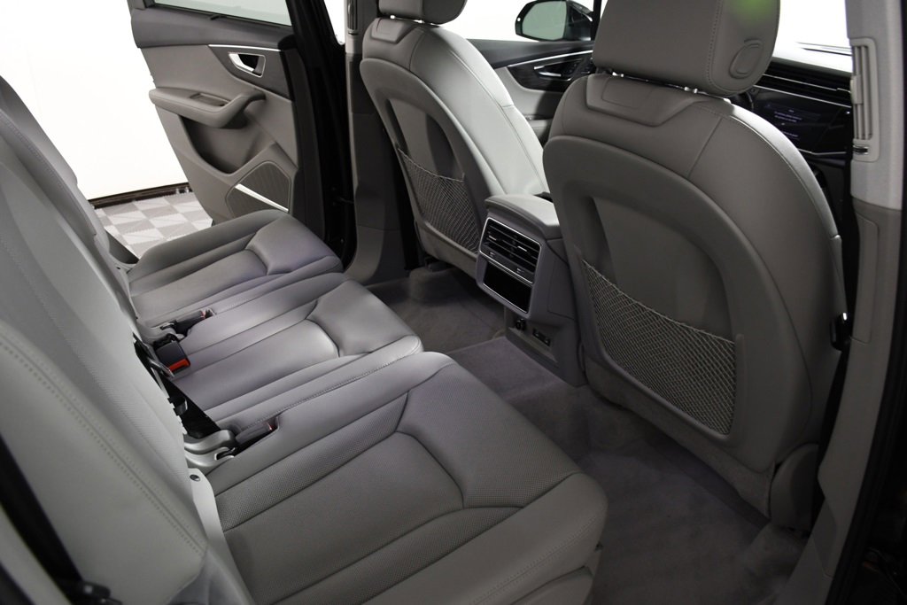 Used 2023 Audi Q7 3.0T Premium Plus image 22