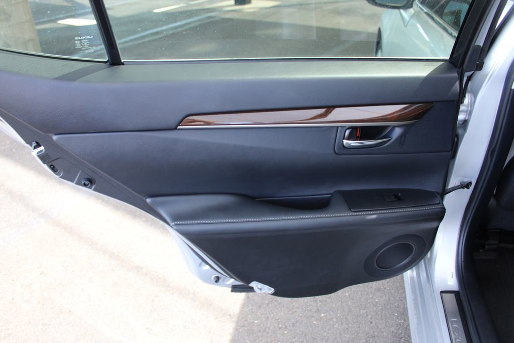 Used 2014 Lexus ES 350 w/ Luxury Package image 49