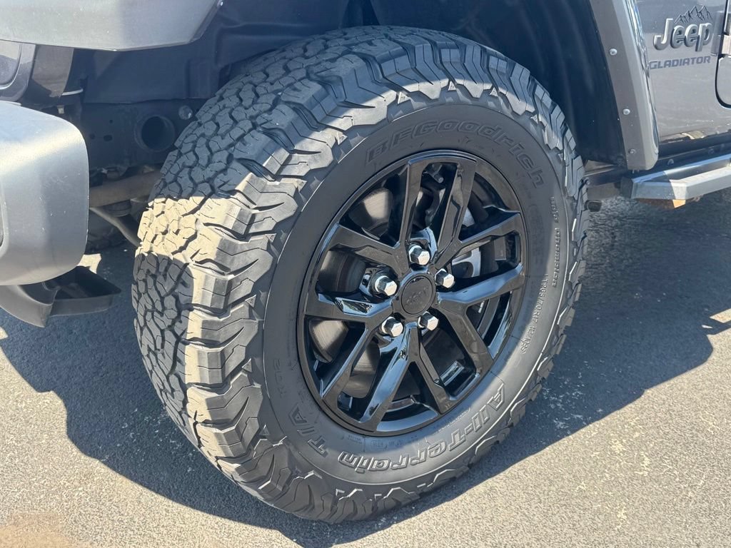 Used 2022 Jeep Gladiator Sport AWD/4WD image 29