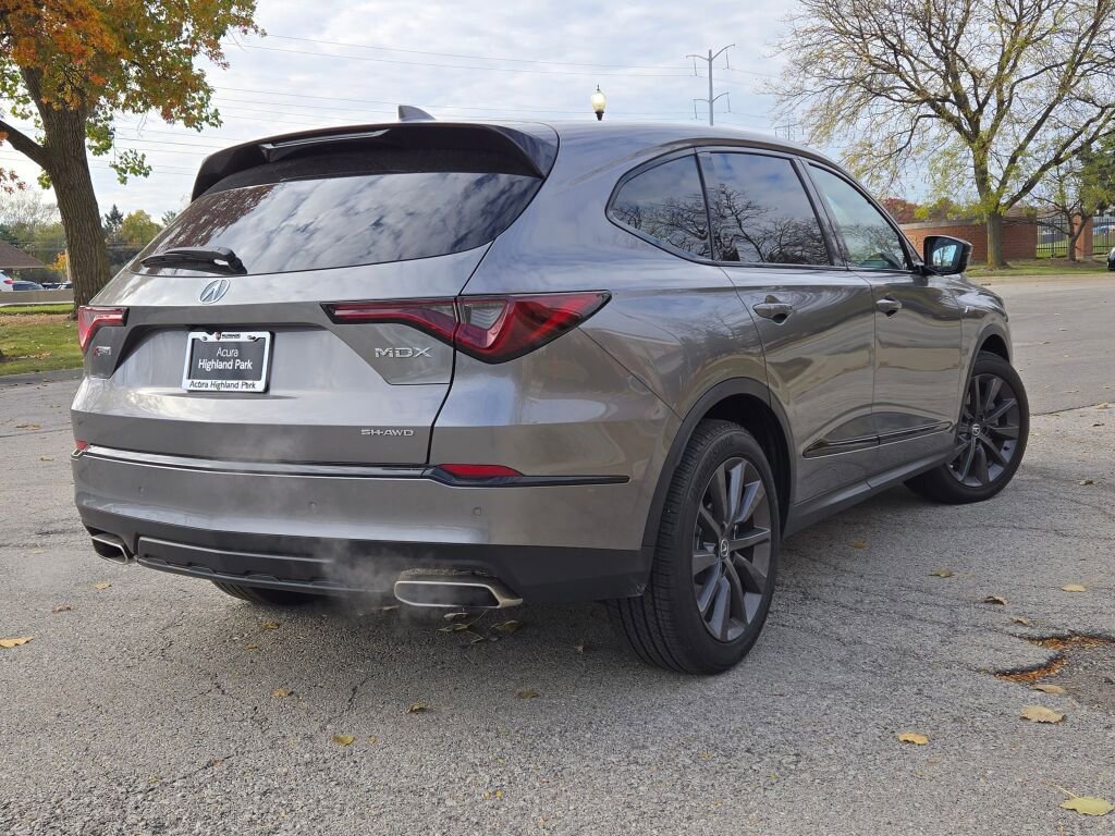Used 2025 Acura MDX A-Spec image 15
