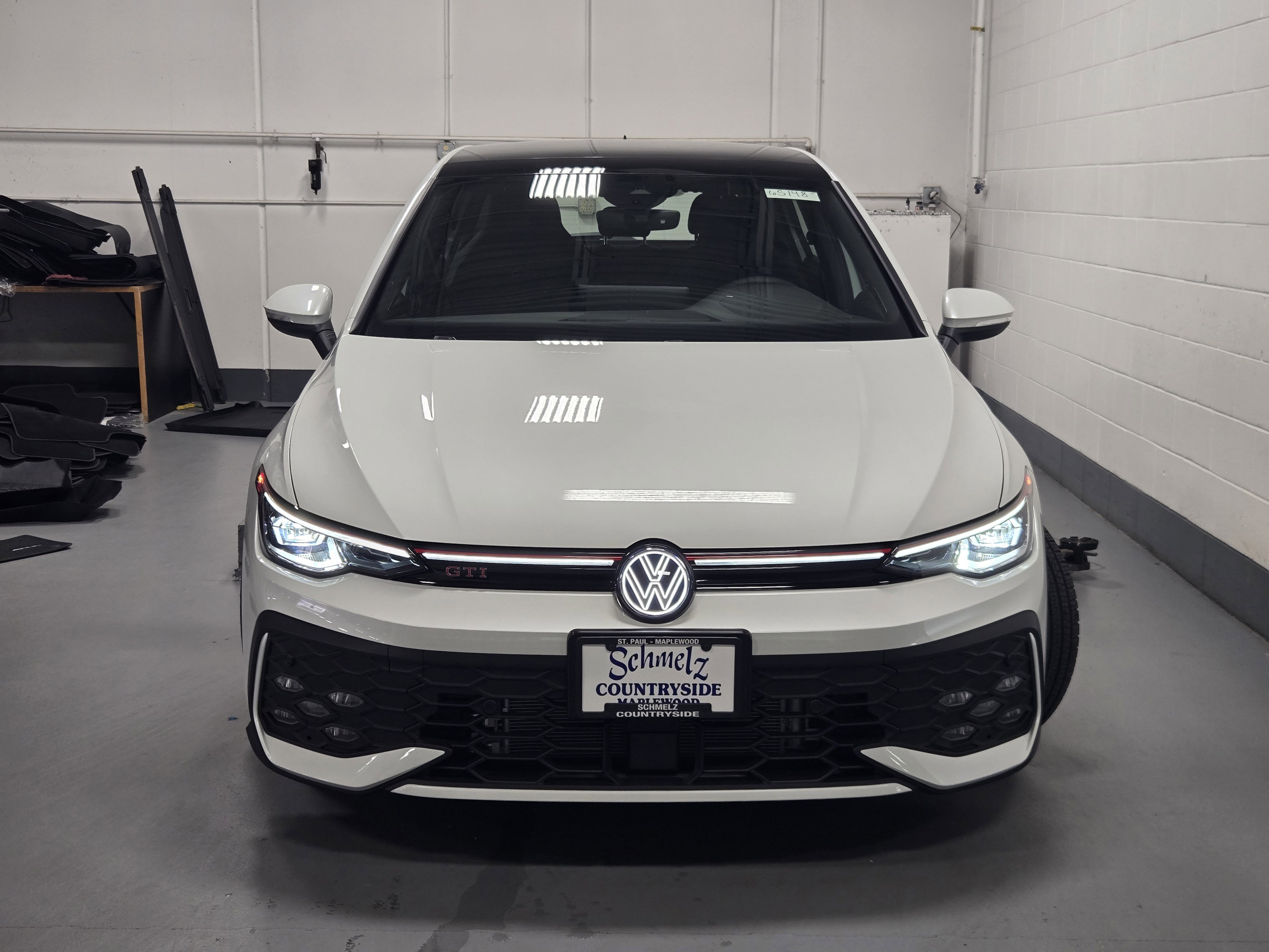 New 2025 Volkswagen GTI SE image 2