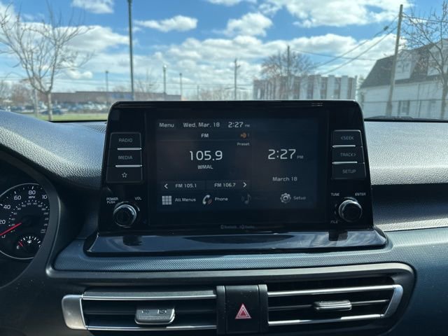 Certified 2021 Kia Seltos S image 11