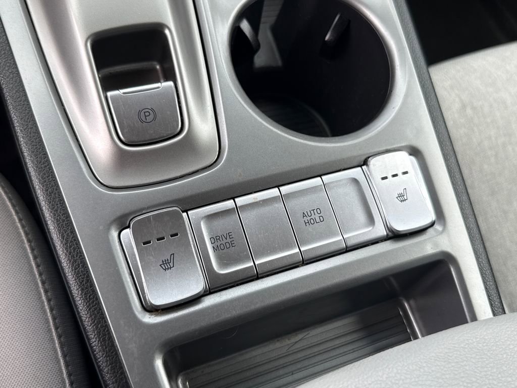 Used 2023 Hyundai Kona SE w/ Cargo Package FWD image 28