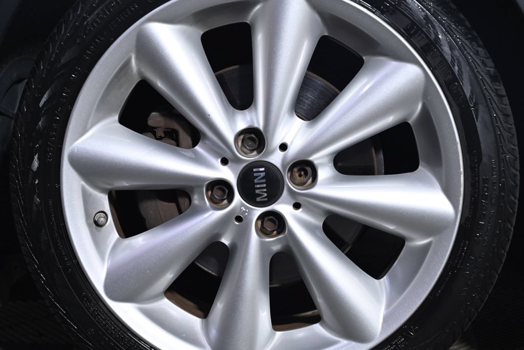 Used 2014 MINI Cooper Convertible FWD image 32