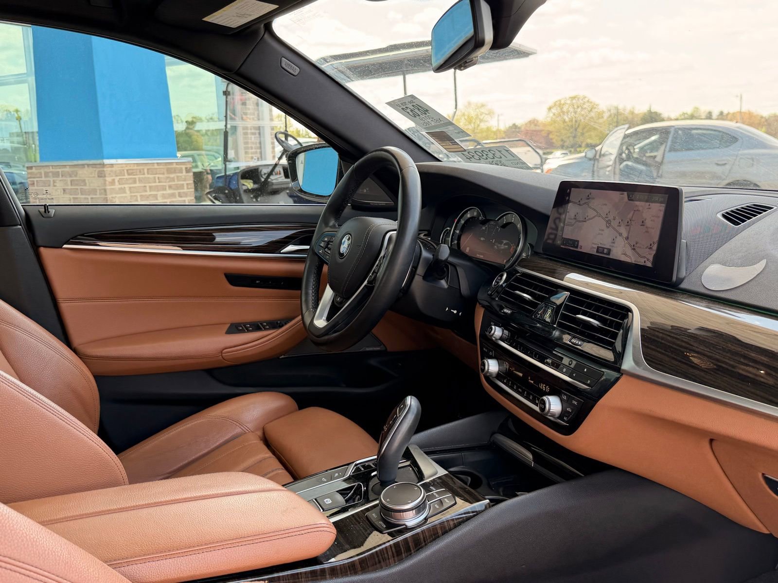 Used 2019 BMW 540i w/ Premium Package image 19