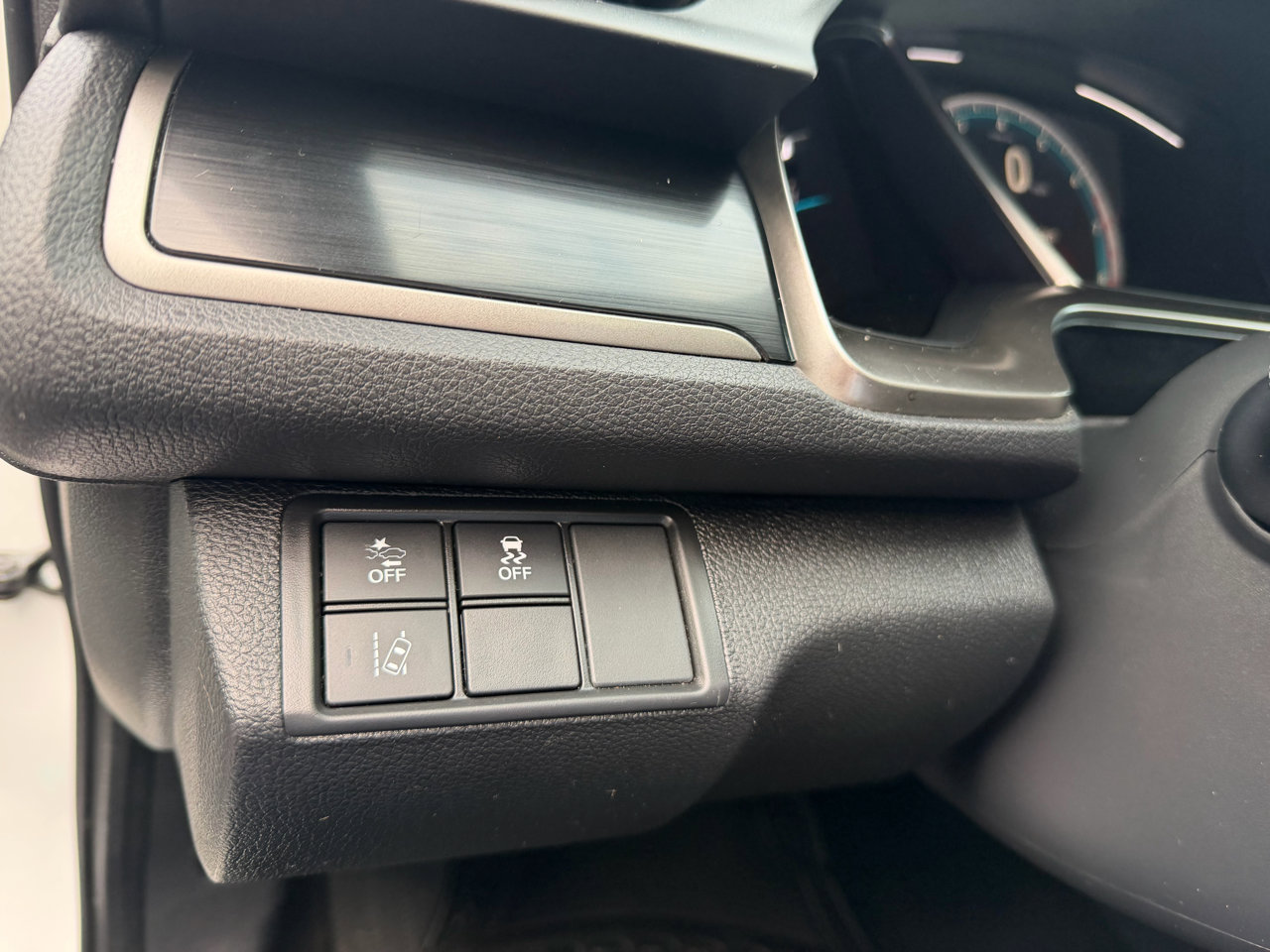 Used 2020 Honda Civic EX image 18