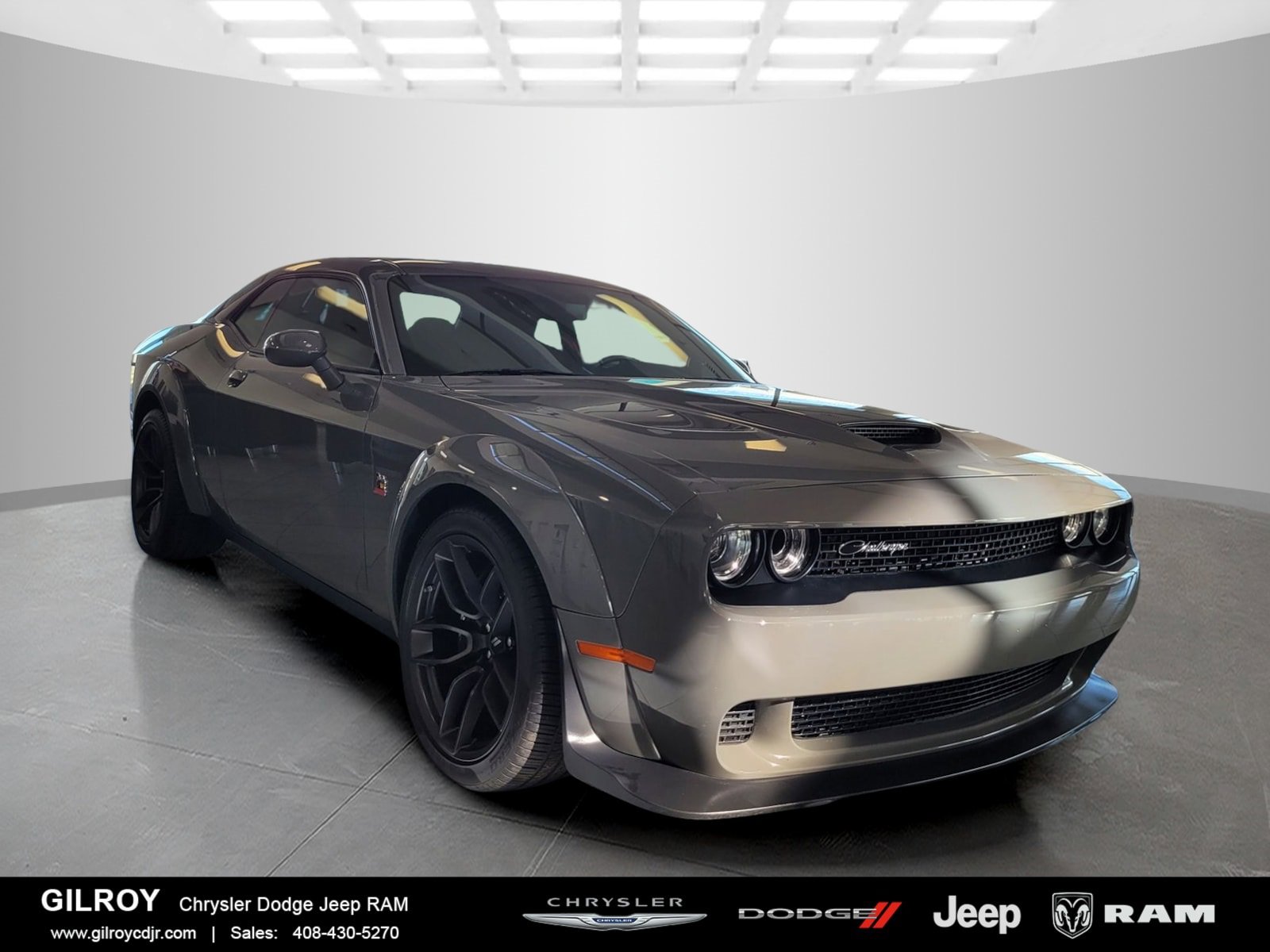 Used 2023 Dodge Challenger R/T Scat Pack image 1