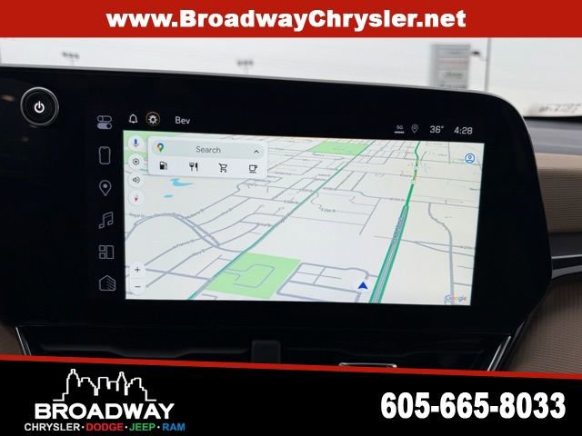 Used 2025 Chevrolet Equinox ACTIV w/ Safety and Technology Package image 19