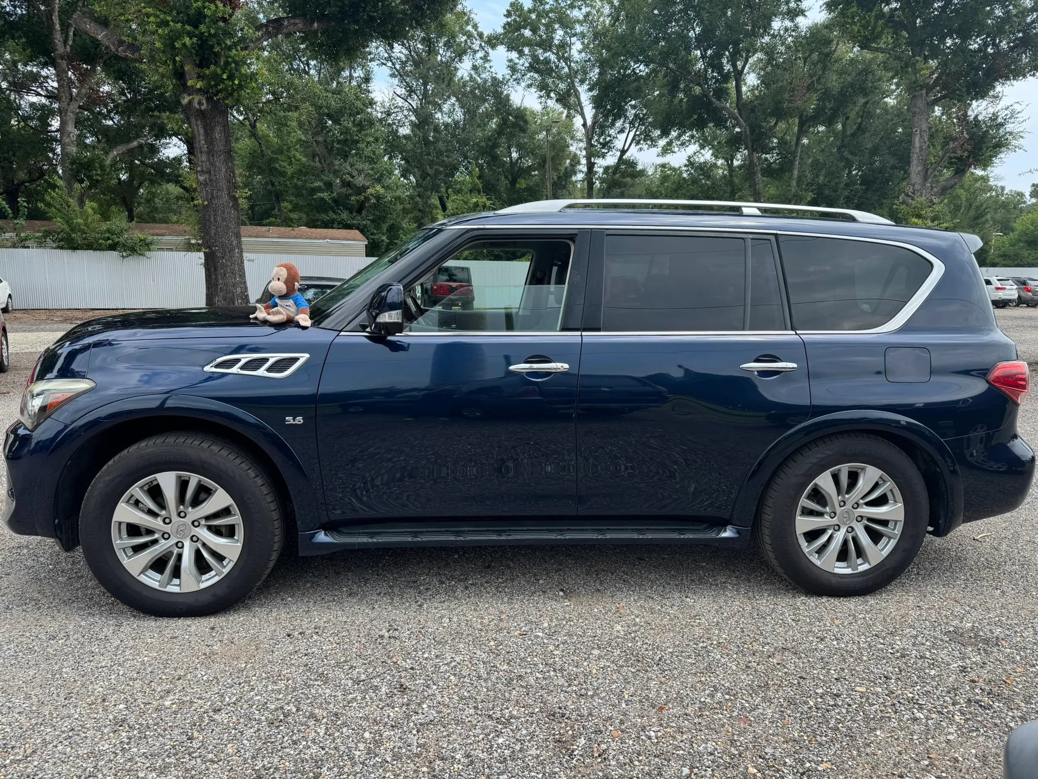 Used 2017 INFINITI QX80 2WD image 2