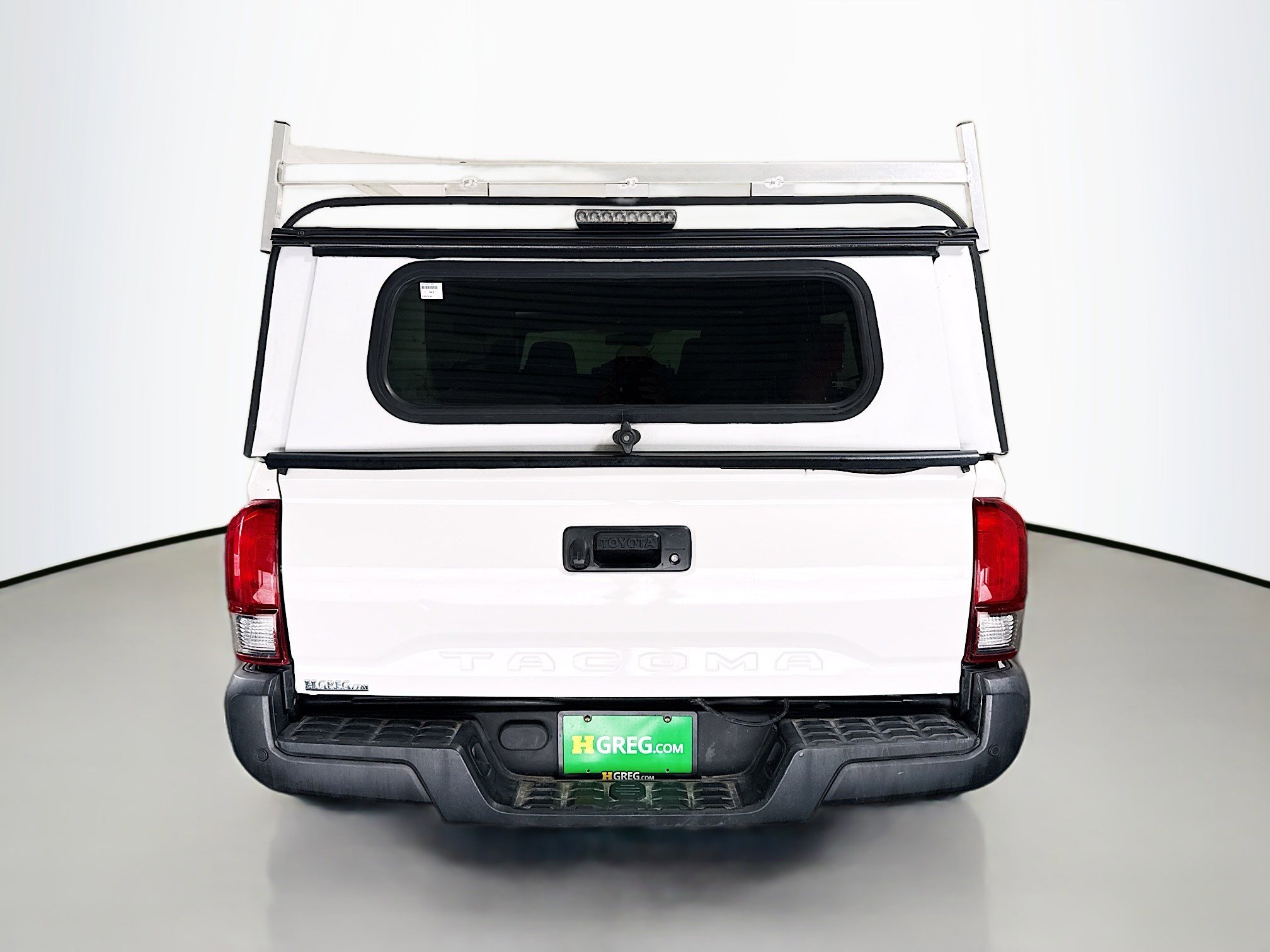 Used 2021 Toyota Tacoma SR RWD image 8