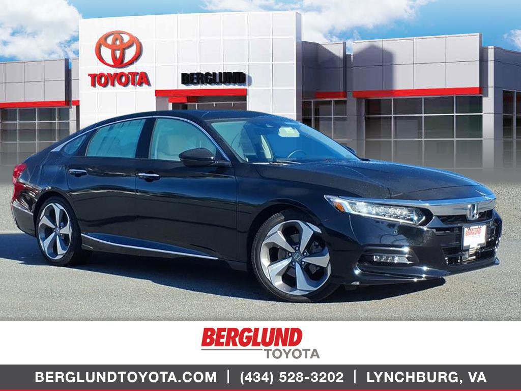 Used 2018 Honda Accord Touring image 1