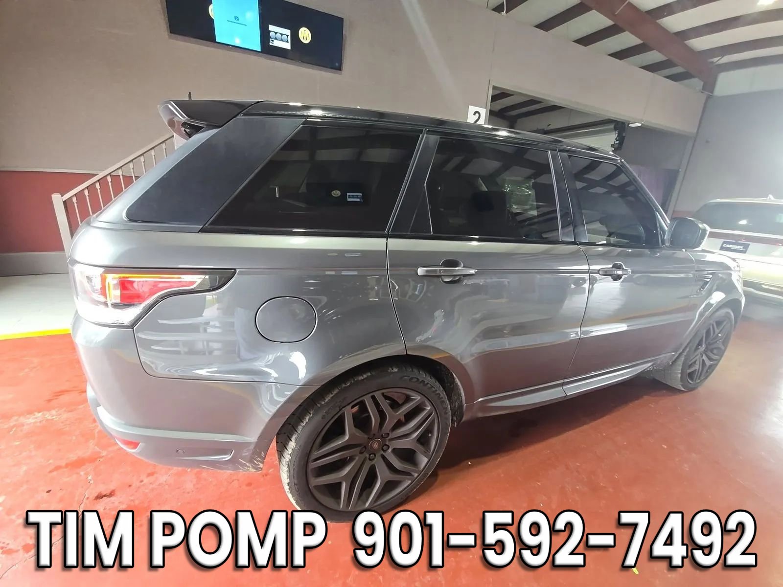 Used 2017 Land Rover Range Rover Sport HSE Dynamic image 2