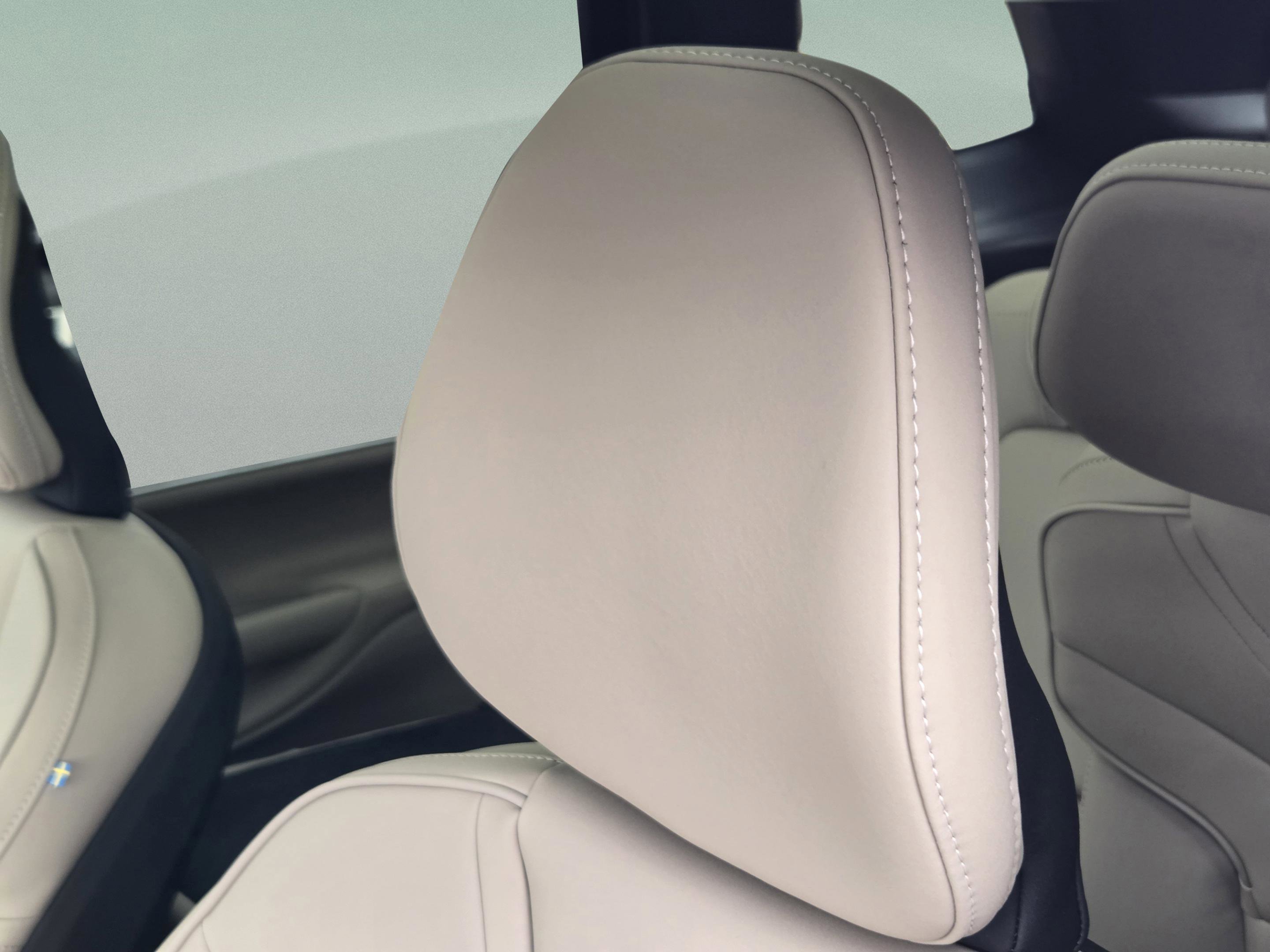 New 2026 Volvo EX90 Plus image 12