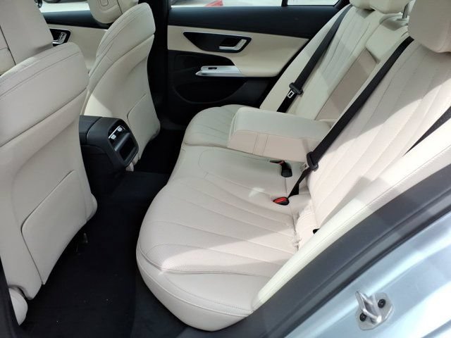 New 2026 Mercedes-Benz E 350 4MATIC Sedan image 18