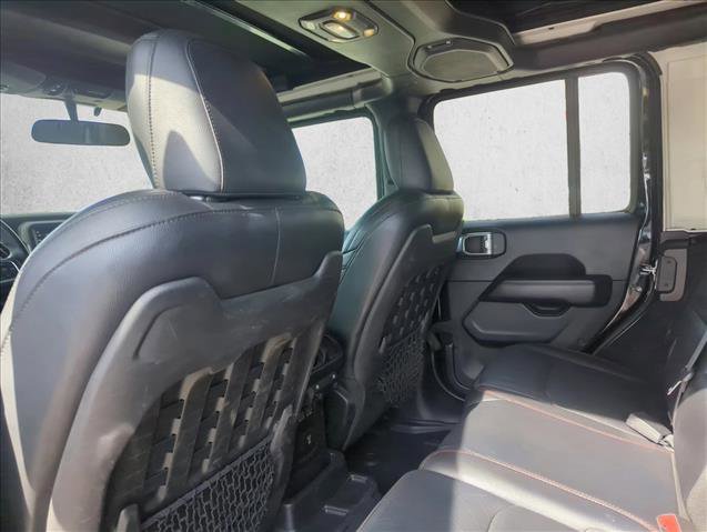Used 2019 Jeep Wrangler Unlimited Rubicon w/ LED Lighting Group image 19